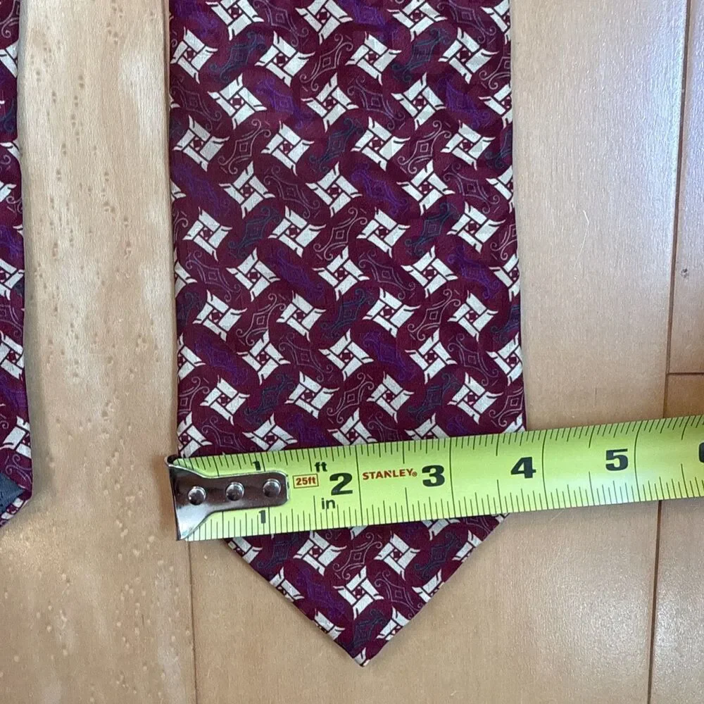 CHRISTIAN DIOR MAROON GEOMETRIC SILK TIE